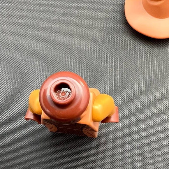 LEGO Harry Potter PROFESSOR SINISTRA MINIFIGURE from Chamber of Secrets 76389 - Picture 5 of 6